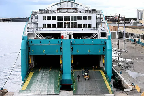 fort-lauderdale-fl-a-ferry-boat-run-by-balearia-a-spanish-company-that-has-a-quick-ferry